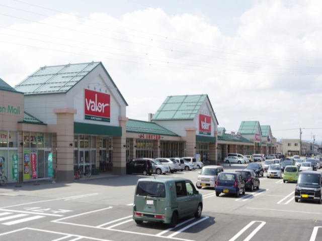 ソフテイル　Ｃの周辺|グリーンモール中曽根まで2000m