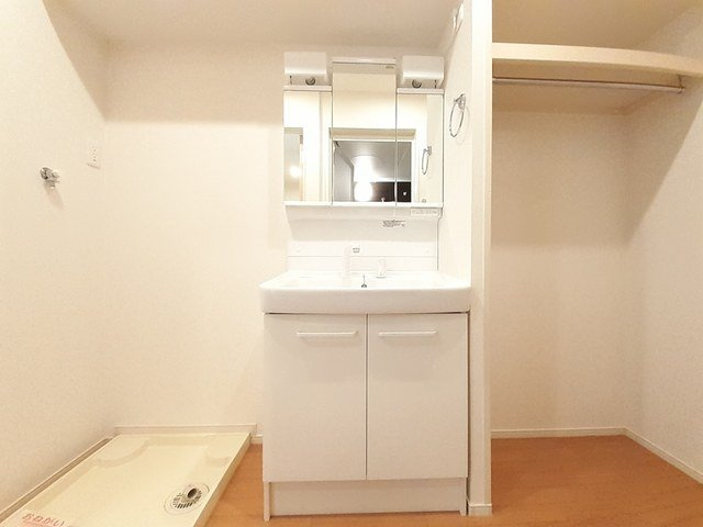 ロハス　Ⅳの洗面所|忙しい朝には欠かせない洗面所です