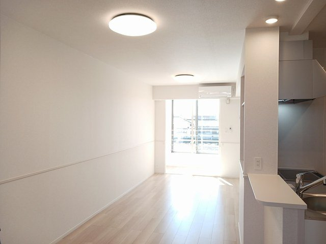 ヌーヴォー・リジェルⅢの居間・リビング|ゆったりとした居間です