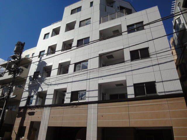 ＭＡＬＵＬＡＮＩ千駄ヶ谷