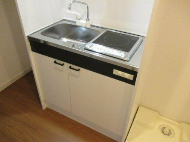 狛江市元和泉１丁目のアパートのキッチン