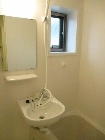 狛江市元和泉１丁目のアパートの洗面所