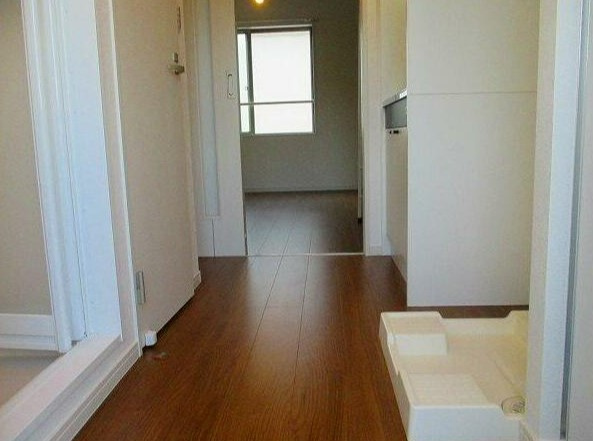 狛江市元和泉１丁目のアパートの玄関