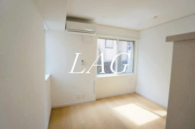 【居間・リビング】 | エスパーダ池尻 | 洋室のお部屋です。