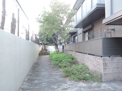 【エントランス】 | グリーンコート上牧