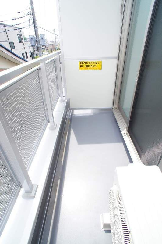 リブリ・ジュネスⅣのバルコニー