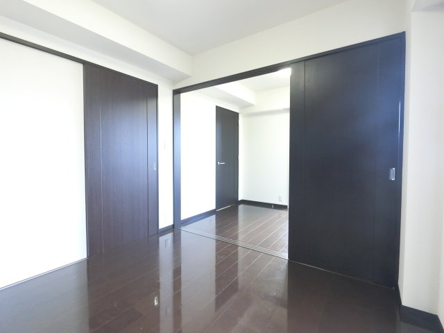 ルネライラタワー船橋の洋室