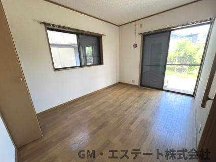 宮崎市波島2丁目　中古住宅の洋室