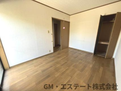 宮崎市波島2丁目　中古住宅の洋室