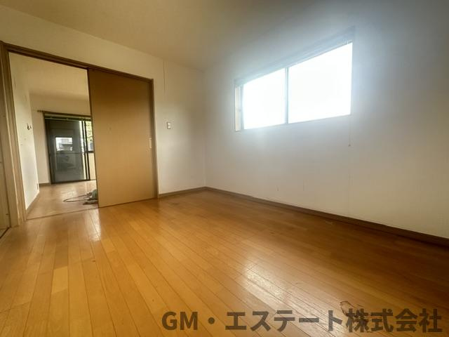 宮崎市波島2丁目　中古住宅の洋室