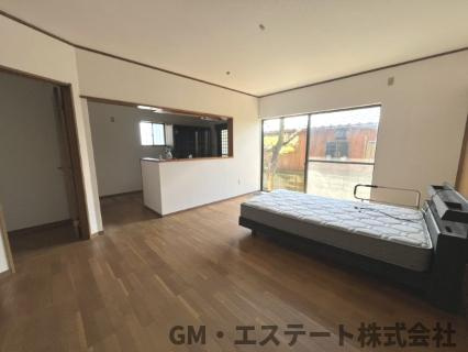 宮崎市波島2丁目　中古住宅の居間・リビング