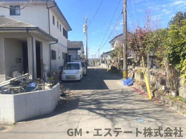 宮崎市波島2丁目　中古住宅の前面道路含む現地写真|北側接道