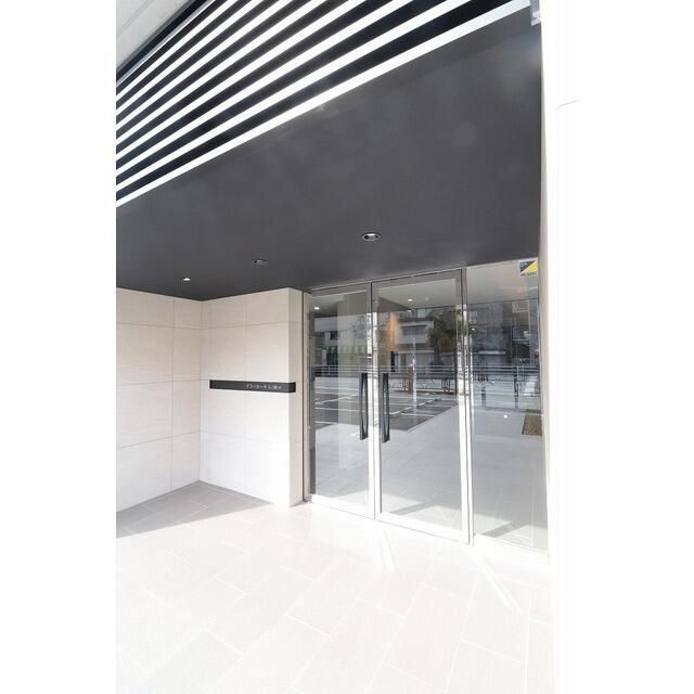 グランカーサ三ノ輪Ⅳのエントランス