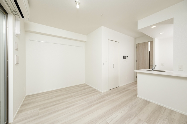 新品家具付きマンション住吉20(KaGood福岡)の居間・リビング