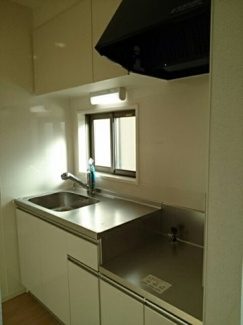 【キッチン】 | Ｇｒｉｍｍ・ｈｉｌｌ　Ｂ | キッチンでお料理をお楽しみください