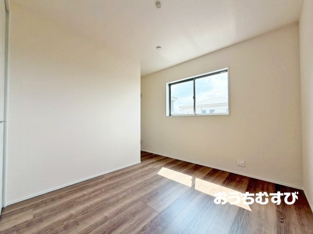 尾張旭市東印場町(全5棟)の洋室
