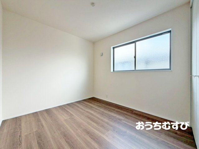 尾張旭市東印場町(全5棟)の洋室