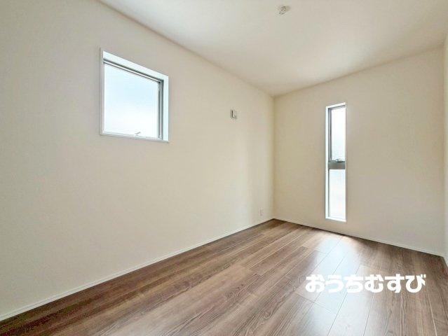 尾張旭市東印場町(全5棟)の洋室