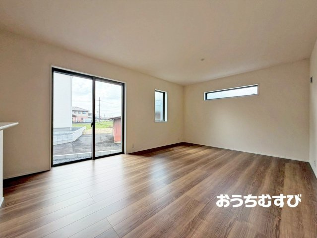 尾張旭市東印場町(全5棟)の居間・リビング