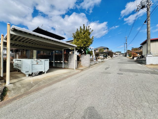 北群馬郡榛東村新井の前面道路含む現地写真|車の通りも少なく駐車も楽々♪