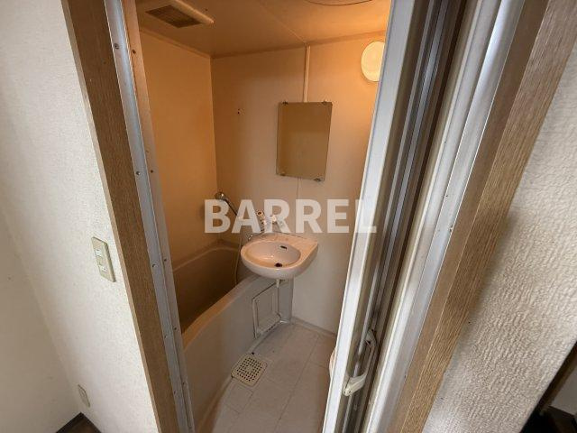 メゾンカッサ庄内の浴室