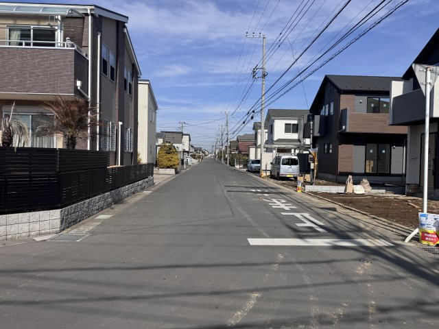 松戸市栄町西1期の前面道路含む現地写真|西側前面道路・幅員約7.8ｍ