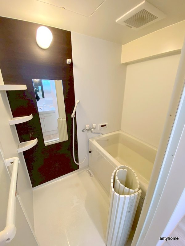 テラジハイツ　仲介手数料無料の浴室