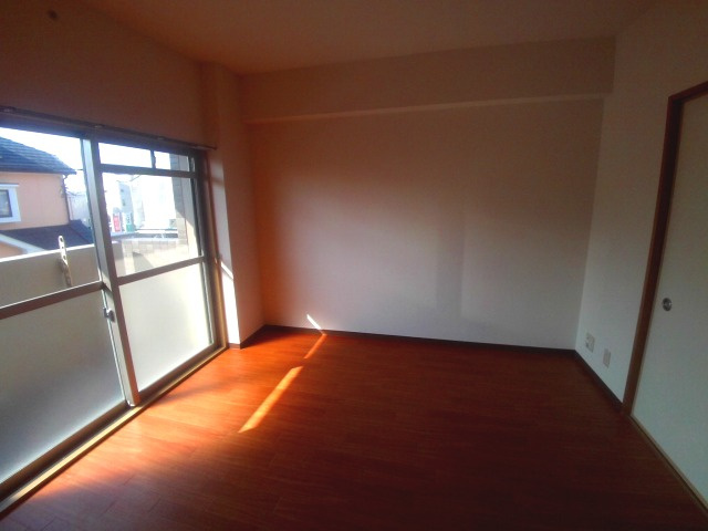 グランドシャリオの寝室