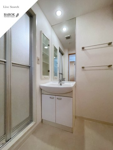 福岡市中央区渡辺通２丁目の賃貸マンションの洗面所