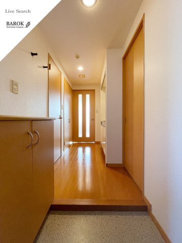 福岡市中央区渡辺通２丁目の賃貸マンションの玄関