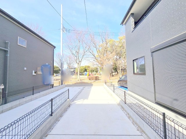 羽村市小作台4丁目　全6棟の駐車場