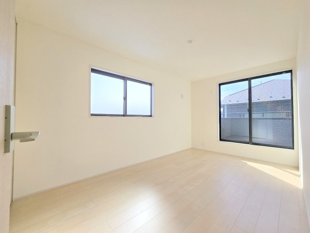 羽村市小作台4丁目　全6棟の洋室