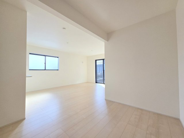 羽村市小作台4丁目　全6棟の洋室