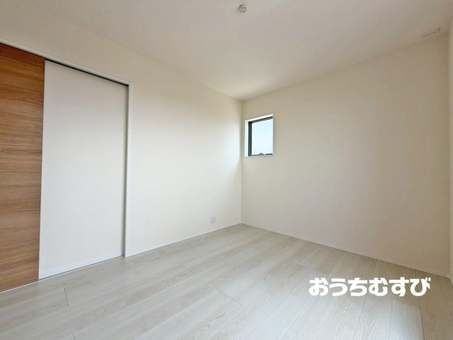 尾張旭市東印場町(全5棟)の洋室