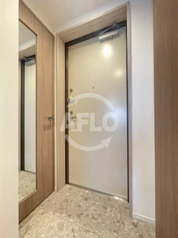 アヴェニール中崎　扇町小学校区の玄関|アヴェニール中崎　玄関