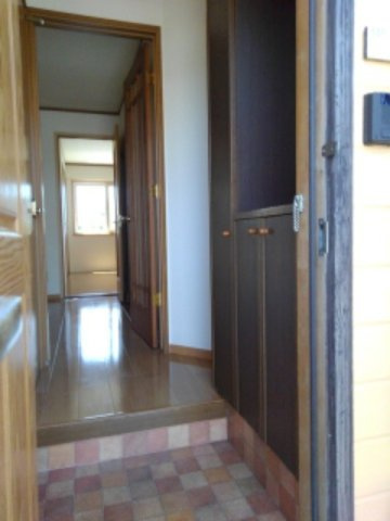 モン・ルポ　Ａの玄関