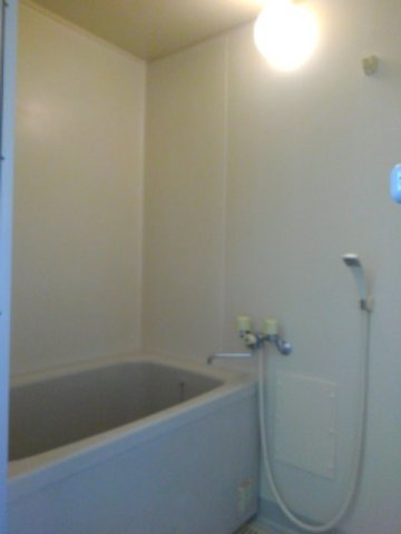 モン・ルポ　Ａの浴室