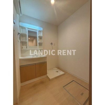 【独立洗面台】 | La Luce yn