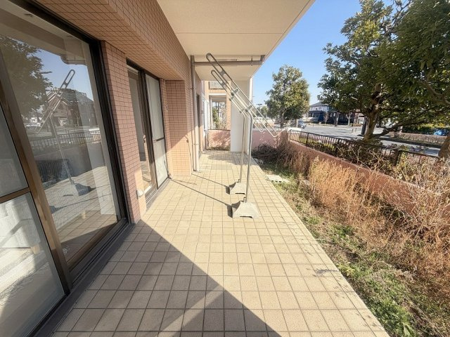 ウッドパーク吉川きよみ野　C棟の庭|専用庭・テラス付♪家庭菜園やアウトドアチェアを置いて、自分だけのプライベート空間を楽しめます