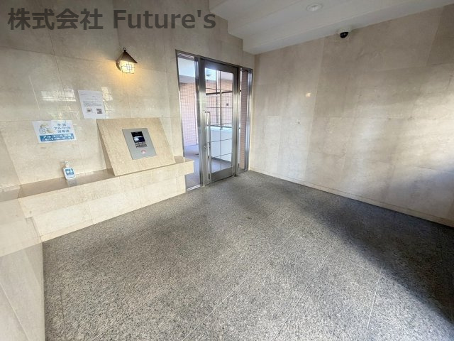 ウッドパーク吉川きよみ野　C棟のエントランス|エントランス内の写真です