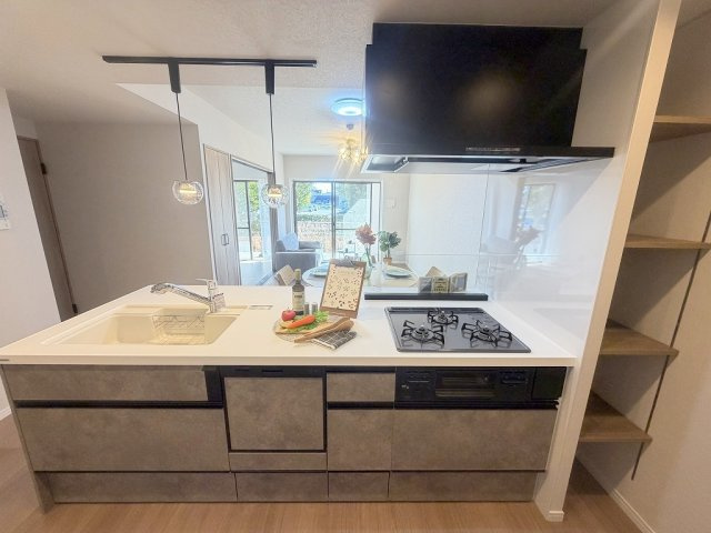 ウッドパーク吉川きよみ野　C棟のキッチン|食洗機が付いた快適なシステムキッチンです