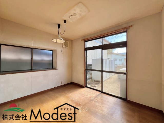 高崎市中里町のキッチン|日当たりも良好なダイニングキッチン◎