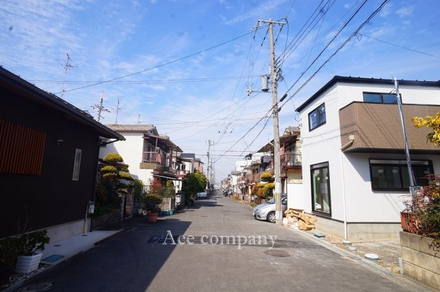 【前面道路含む現地写真】 | 八尾市南本町9丁目 | 【前面道路：ゆったり幅員約7.45ｍ☆】