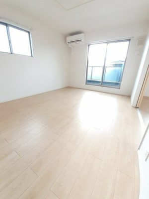 【居間・リビング】 | サザン・スターＢ | こちらの居間で趣味の時間をお楽しみください