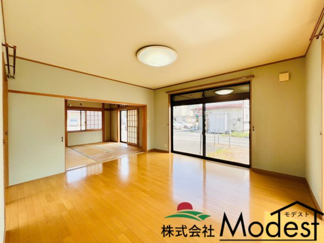 高崎市四ツ屋の居間・リビング|明るく開放的なLDK♪