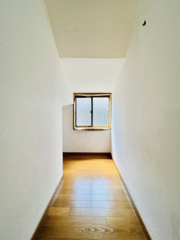 高崎市四ツ屋の収納|便利な階段下収納◎