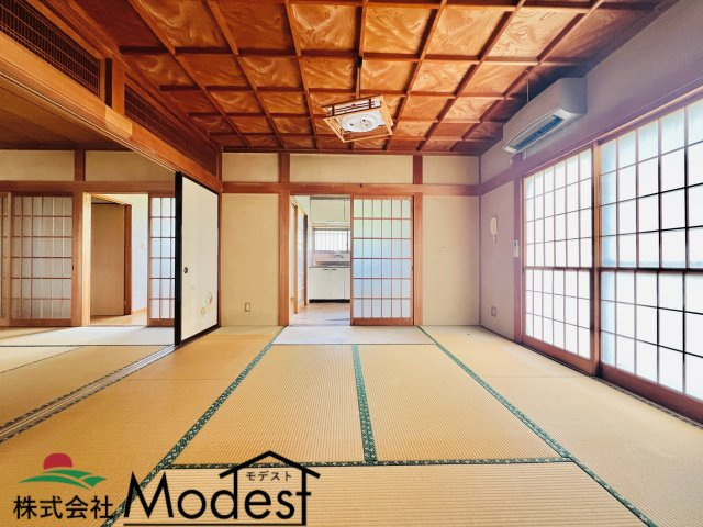 高崎市神戸町の居間・リビング|フローリングが苦手な方にもおススメな和室♪
