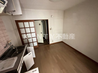 【居間・リビング】 | メゾンマホ | ゆったり過ごせる居間です