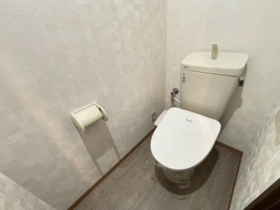 【トイレ】 | コート北野田サウスヒルズＳ棟 | 【トイレ】温水便座洗浄便座ですので、寒い日も温かい便座で安心して使用していただけますよ！