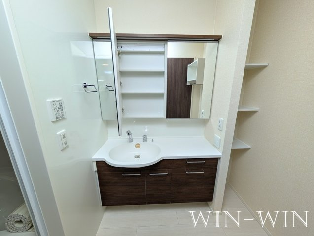 結香の独立洗面台